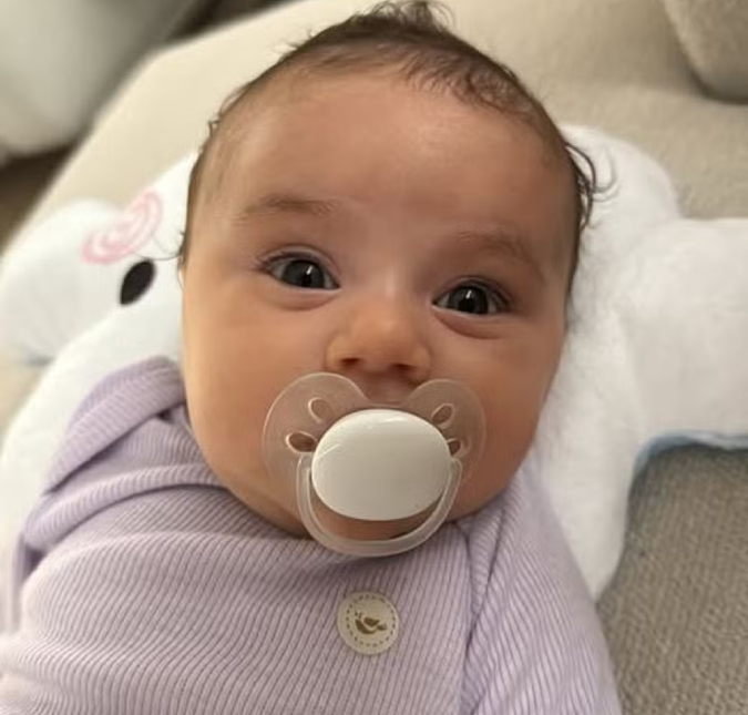 Neymar Jr. se derrete por clique inédito da filha Mel, a segunda com Bruna Biancardi. Confira os melhores momentos da pequena!