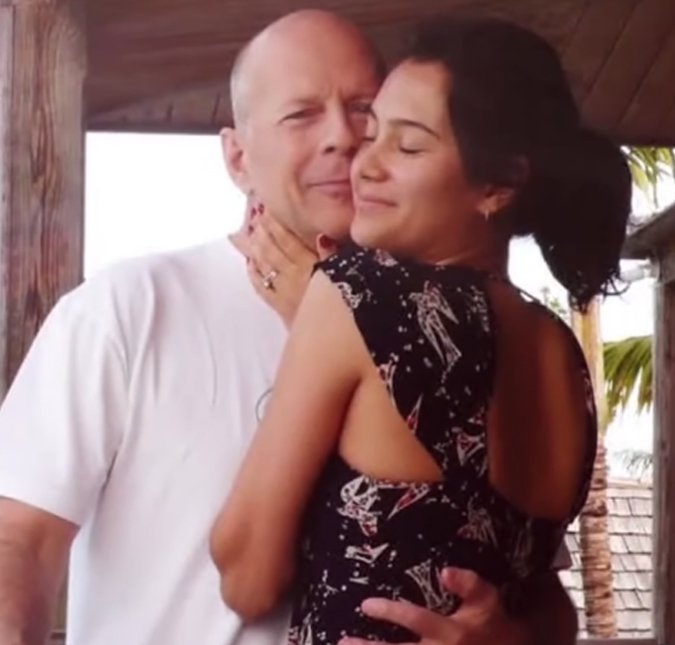 Demência está fazendo Bruce Willis perder a linguagem e agora ator mora em outra casa. Veja o que se sabe sobre o estado de saúde do ator