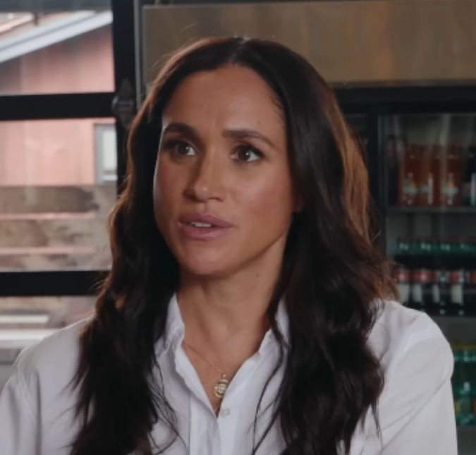 Meghan Markle esclarece como ficou seu nome legal após se casar com o Príncipe Harry