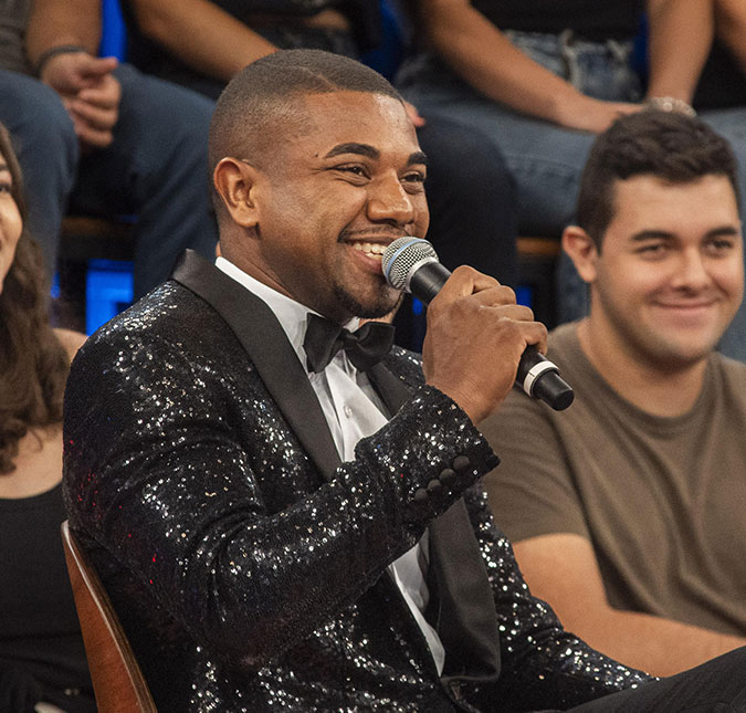 Davi Brito coloca casa comprada após o <i> BBB</i> à venda por 1,5 milhão de reais