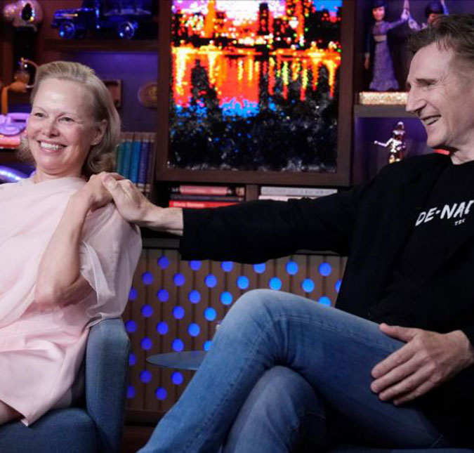 Romance de Pamela Anderson e Liam Neeson é verdadeiro, afirma revista