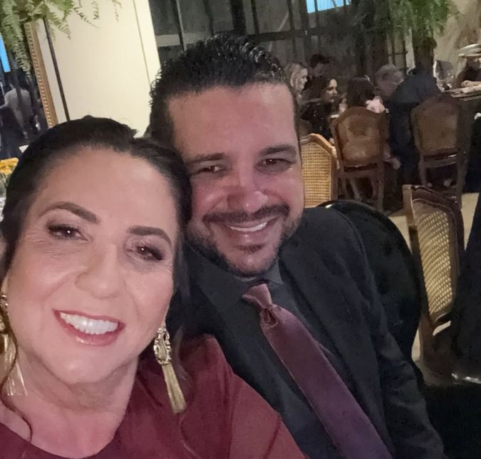 Mãe de Virgínia, Margareth Serrão vai ao hospital com namorado e explica ocorrido: <i>- A avó dele foi pra UTI</i>