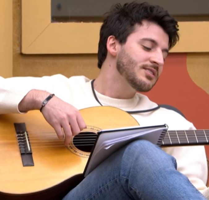 Prova <i>Jingle</i> do <i>Estrela da Casa</i> traz emoção - e participante escreve música para namorada. Veja o que rolou