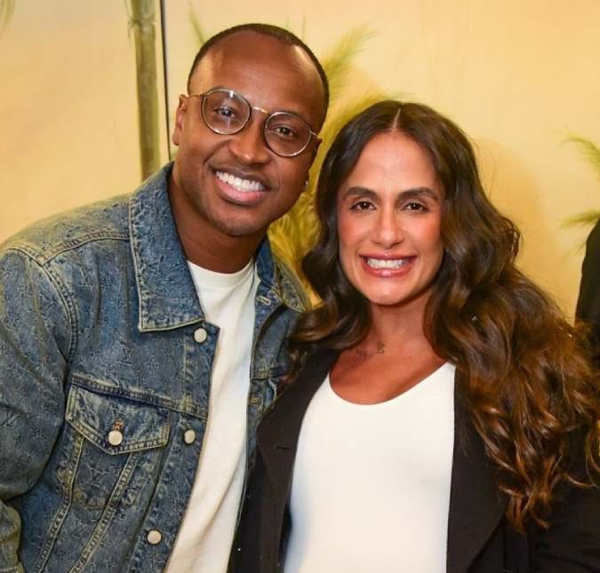 Carol Peixinho celebra nove meses de gestação e Thiaguinho se derrete: <i>Mãe mais linda</i>
