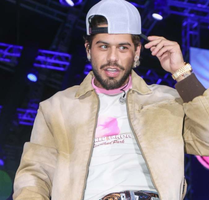 Zé Felipe deu <i>unfollow</i> em amigos de Virginia, sua ex-esposa, afirma portal