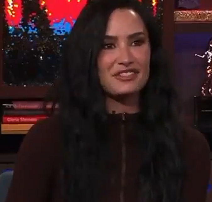 Amizade forte! Demi Lovato fala sobre casamento de Selena Gomez e se derrete