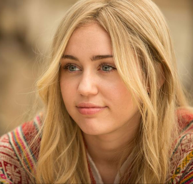 Miley Cyrus lança música dedicada ao pai e sela a paz  após brigas familiares