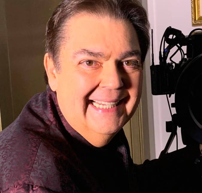 Faustão, Adriane Galisteu, Fernanda Montenegro... Relembre os famosos que começaram (ou que tiveram) programa de rádio!