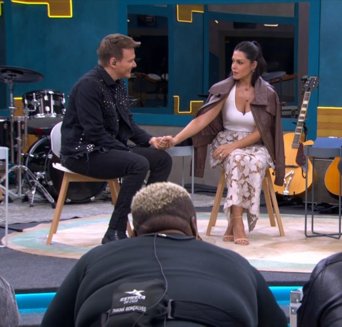 História de amor de Michel Teló e Thais Fersoza, surpresas e muita emoção! Veja o que rolou no <i>Estrela da Casa<i>