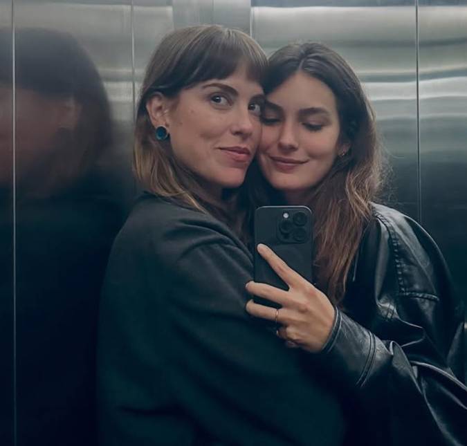 Marina Moschen anuncia que está noiva de Emilia Sauaia. Confira os famosos que noivaram em 2025