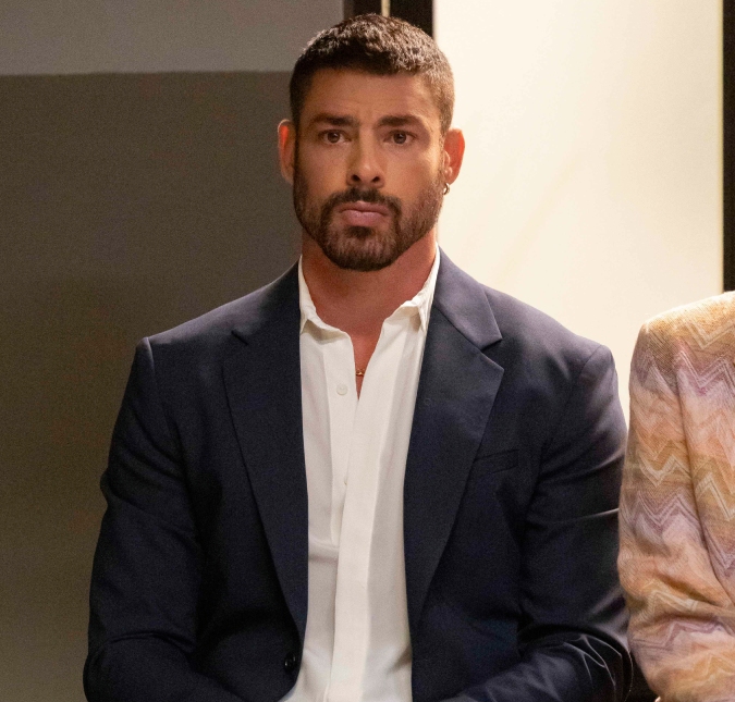Cauã Reymond abre álbum de fotos para se despedir de <i>Vale Tudo</i>: <i>Foi um desafio</i>