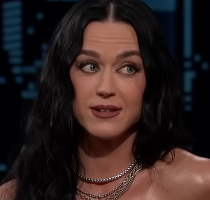 Katy Perry é flagrada aos beijos com Justin Trudeau durante passeio de iate nos Estados Unidos