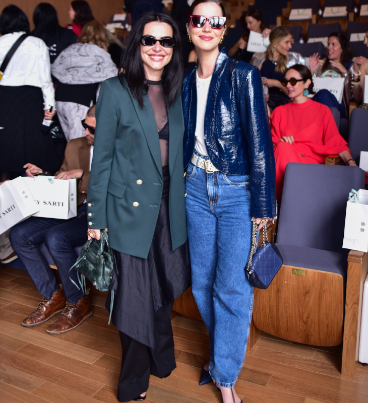 Nathalia Dill e Cleo Pires chamam a atenção em desfile da <i>SPFW</i>