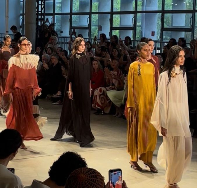 Marina Bitu traz coleção sofisticada e com ar de verão para a <i>SPFW</i>; veja detalhes