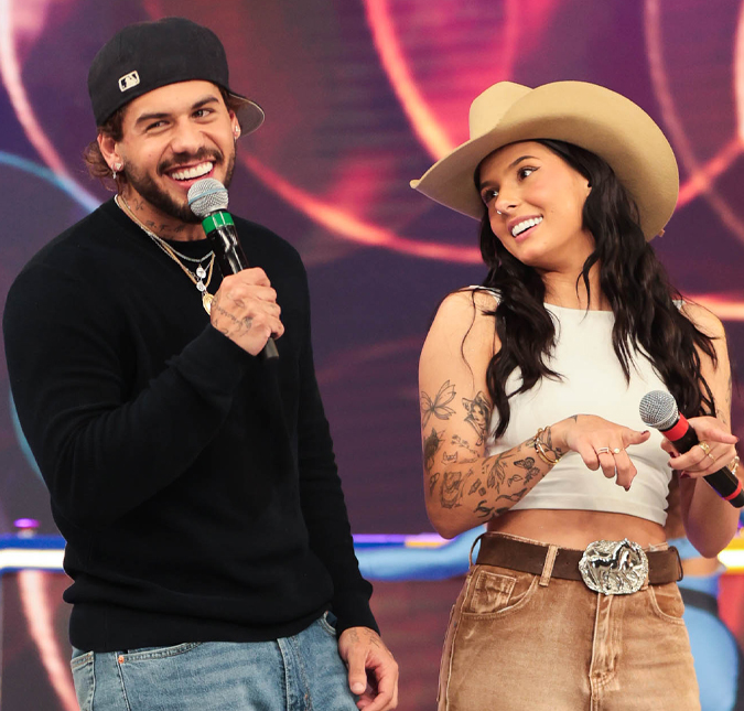 Ana Castela aparece de ressaca após noitada com Zé Felipe e brinca: <i>Não sei o que o Leonardo fez quando teve esse menino</i>