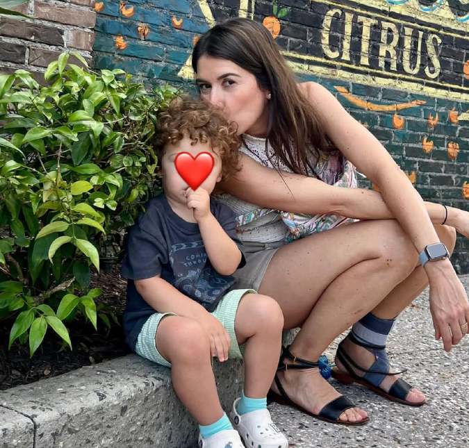 Rebeca Abravanel compartilha foto inédita e rara ao lado do filho. Veja as vezes em que ela e Alexandre Pato mostraram Benjamin