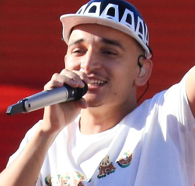 João Gomes é confirmado como uma das atrações do <i>Grammy Latino</i> e <i>web</i> celebra