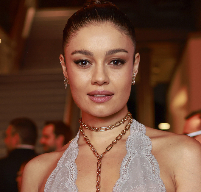 Sophie Charlotte fala sobre emoção de cantar com Roberto Carlos: <i>Que honra</i>