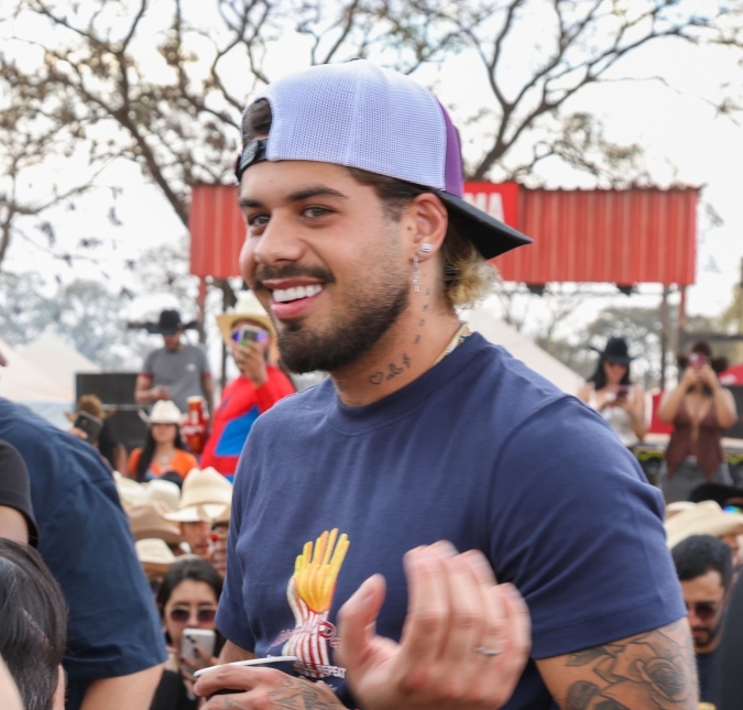 Momento pai e filhas! Zé Felipe dança com Maria Alice e Maria Flor e encanta a <i>web</i>