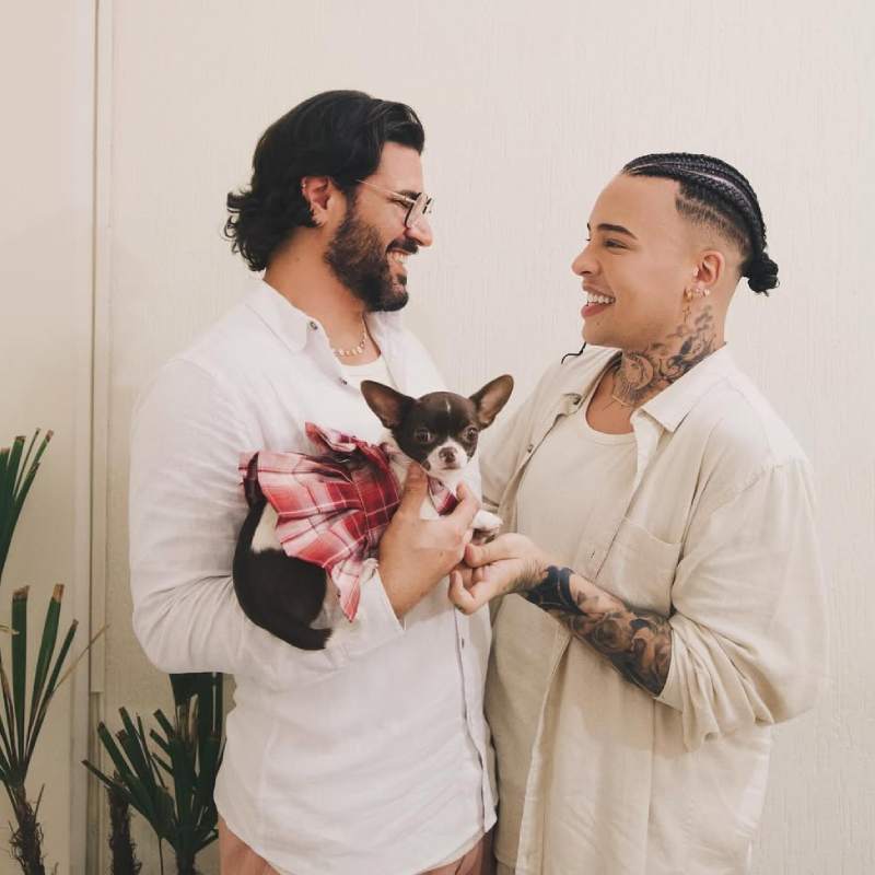 Gloria Groove se casa em cerimônia discreta após 11 anos de relacionamento. Confira as celebridades que oficiliazaram a união em 2025