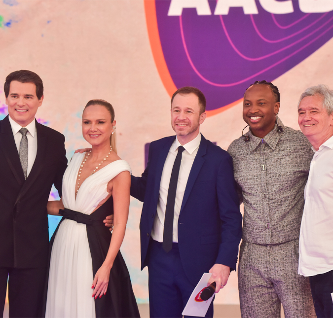 Tiago Leifert, Thiaguinho, Serginho Groisman e outros famosos participam do primeiro dia do <i>Teleton</i> 2025