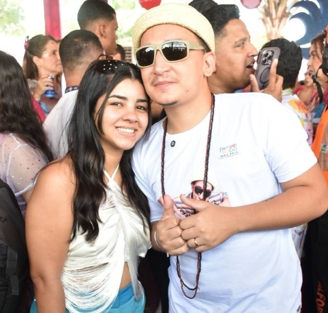 Ary Mirelle revela perrengue com o filho enquanto assistia ao <i>Grammy Latino 2025</i>: - <i>Cocô bomba</i>