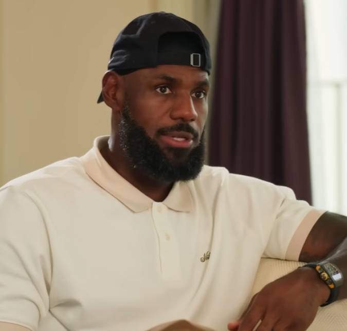 LeBron James reage com bom humor à saída do filho Bronny da casa da família: <i>Nem conversamos tanto agora</i>