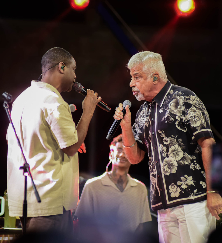 Pretinho da Serrinha recebe Lulu Santos em noite de samba, confira