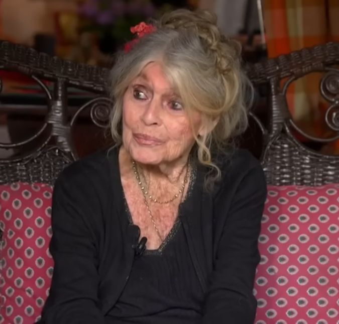 Brigitte Bardot se pronuncia sobre boatos relacionados à sua saúde e pede que mantenham a calma A fundação da atriz francesa ressaltou que ela segue se recuperando