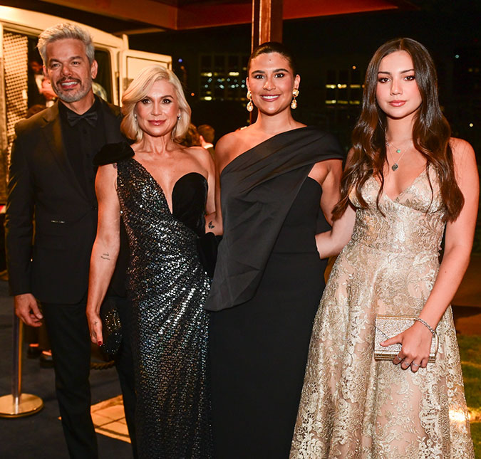 Flávia Alessandra e Otaviano Costa marcam presença em Baile de Gala: <i>Bem especial</i>