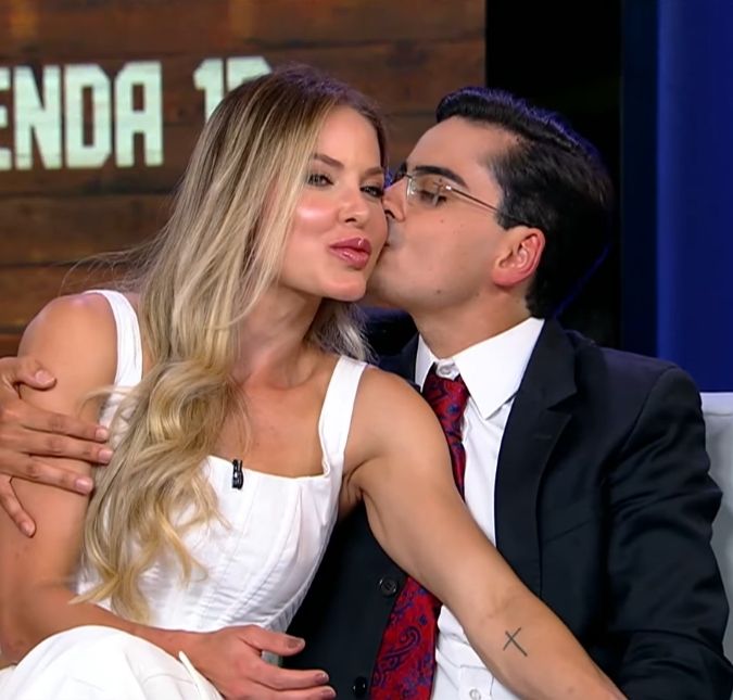 Dudu Camargo e Saory Cardoso exibem cliques românticos: <i>Melhor companhia que existe</i>