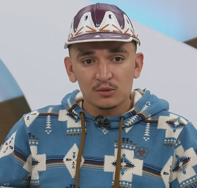 João Gomes relata questão com bebidas alcóolicas e conselho de Ivete Sangalo: <i>Estava ficando estranho</i>