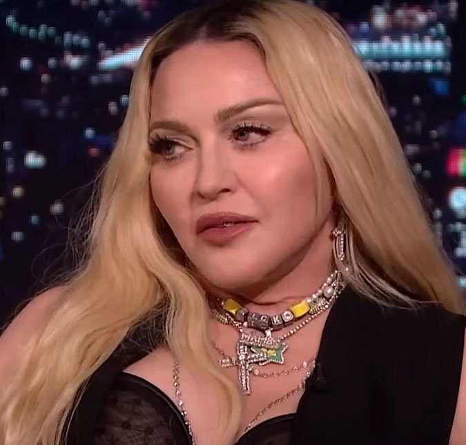 Madonna compartilha foto com os filhos durante viagem para Marrocos