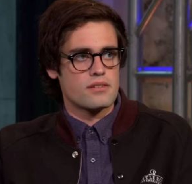 Acusado de matar os pais, Nick Reiner é abandonado por advogado minutos antes de audiência