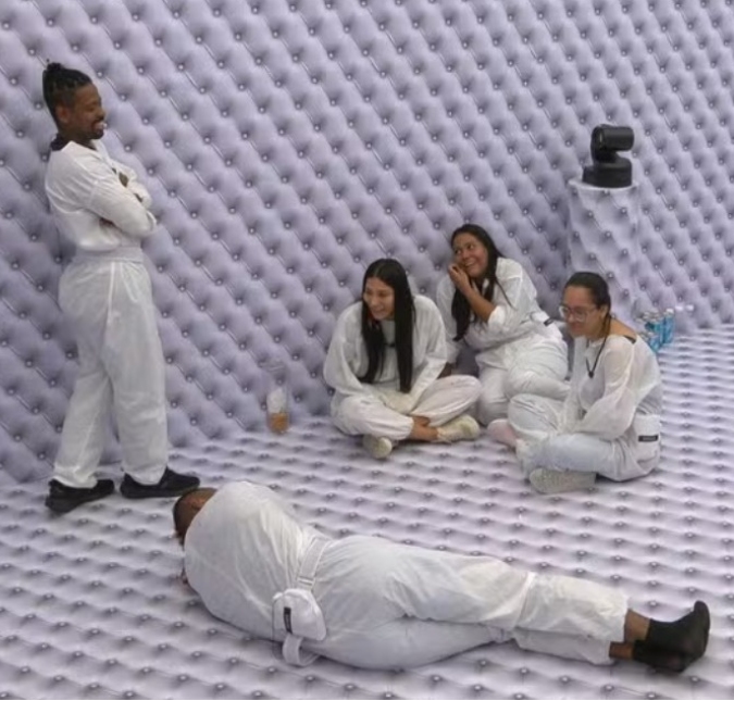 Eita! Dinâmica do <i>BBB 26</i> vira notícia no exterior e causa polêmica