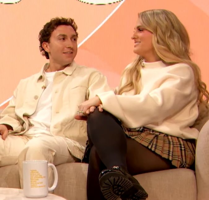 Meghan Trainor e Daryl Sabara dão boas vindas à terceira filha: <i>Estamos completamente apaixonados</i>