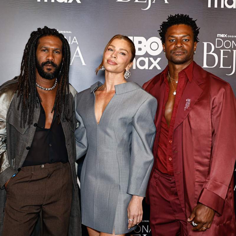 Elenco de novela <i>Dona Beja</i> marca presença em festa de lançamento em São Paulo
