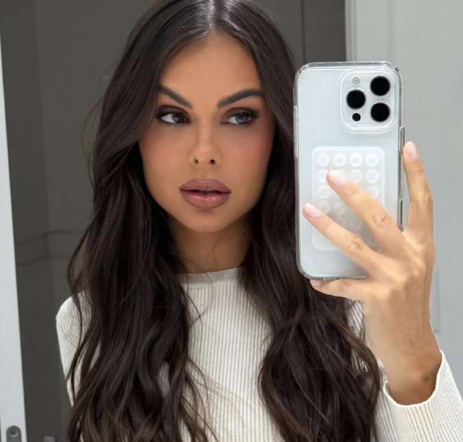 Amanda Kimberlly mostra Helena andando de bicicleta e derrete <I>web</i>