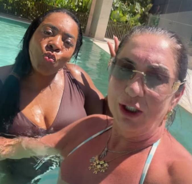 Mães de Virginia Fonseca e Vini Jr. aproveitam dia de sol no Rio de Janeiro