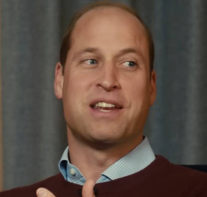 Gente como a gente! Príncipe William vibra ao assistir vitória de seu time do coração