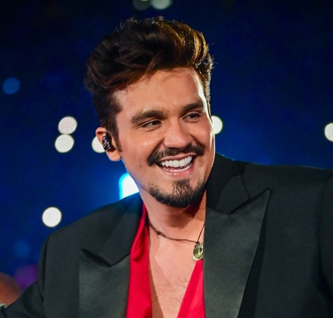 Luan Santana encanta ao compartilhar cliques de viagem para Dubai ao lado da filha, Serena