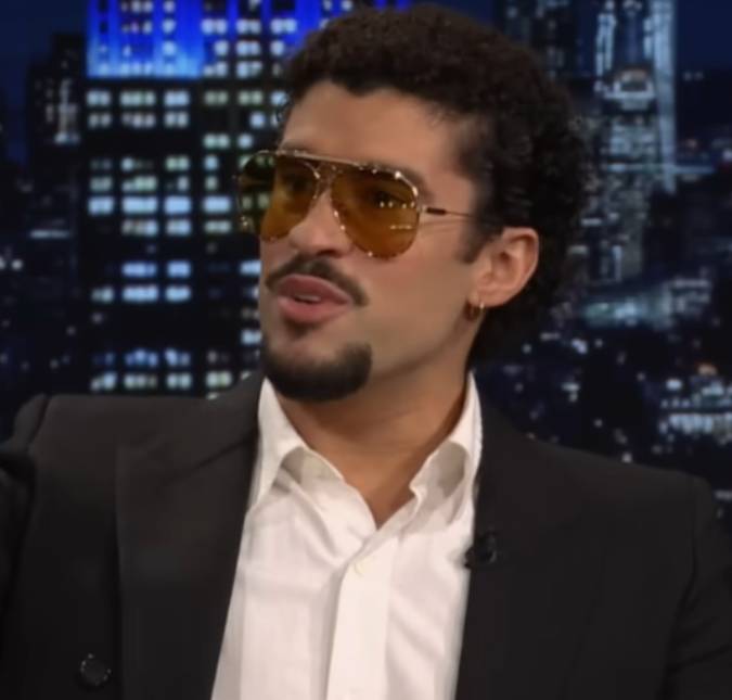 Bad Bunny, Miley Cyrus, Billie Eilish...Veja os <I>looks</i> das celebridades que passaram pelo <I>red carpet</i> do <I>Grammy 2026</i>