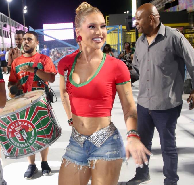 Virginia Fonseca comenta sobre as críticas de Luana Piovani: <i>Ela acaba comigo</i>