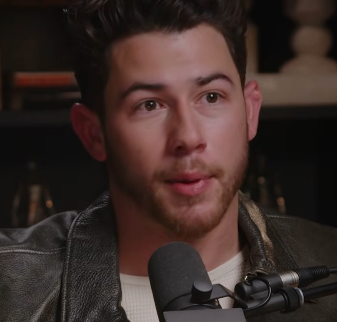 Nick Jonas revela que filha com Priyanka Chopra precisou ser ressuscitada após o parto