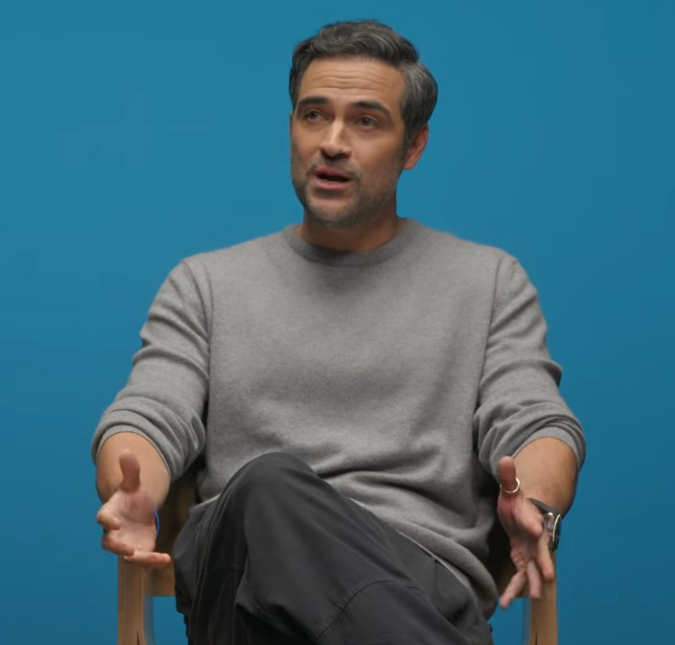 Alfonso Herrera, do <i>RBD</i>, defende Bad Bunny após críticas da apresentação: <i>O importante aqui é a mensagem</i>