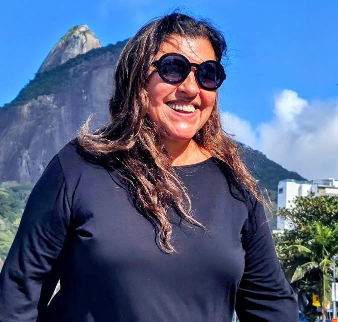 Regina Casé usa <i>look</i> em homenagem a Preta Gil: <i>A presença mais sentida neste Carnaval</i>