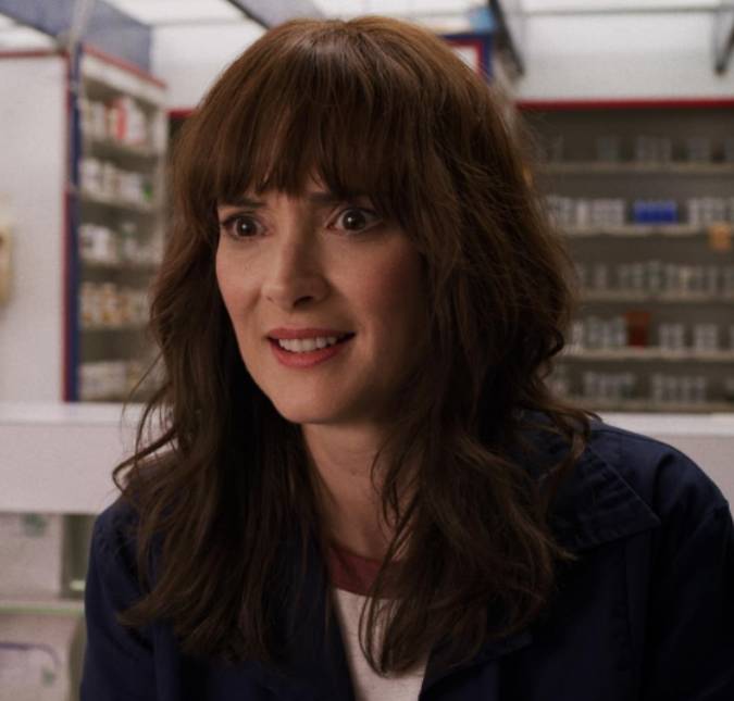 Winona Ryder participará da terceira temporada de <i>Wandinha</i>