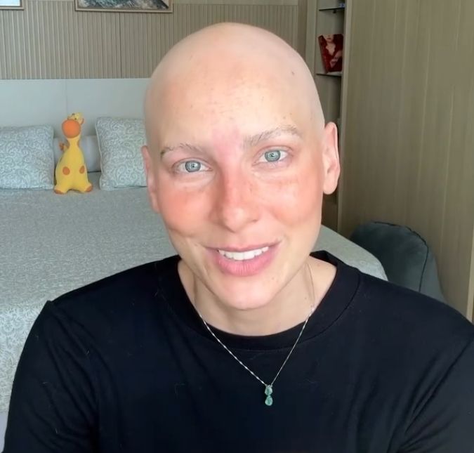 Dani Gondim celebra fim da quimioterapia: <i>Vencemos mais uma etapa</i>