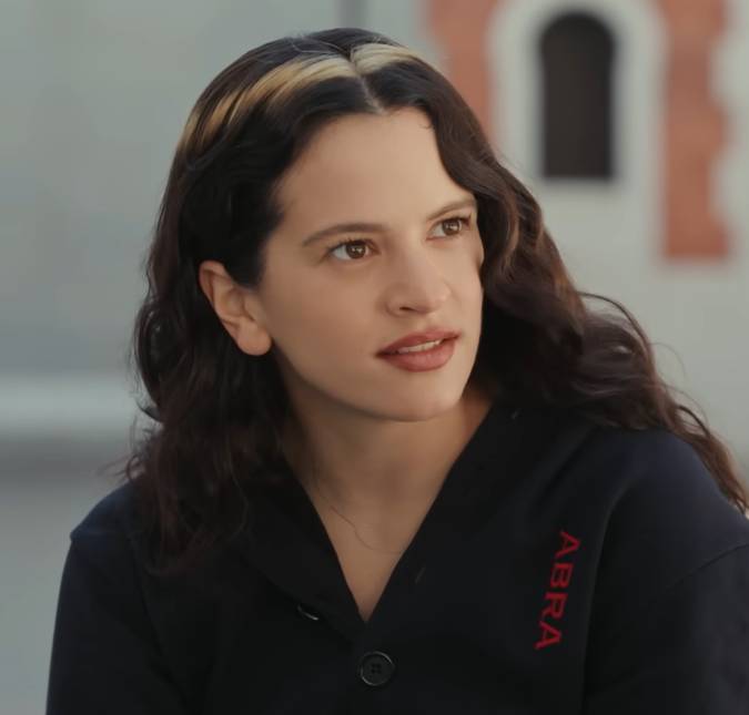 É dela! Rosalía leva troféu de Artista Internacional do Ano no <i>BRIT Awards 2026</i>