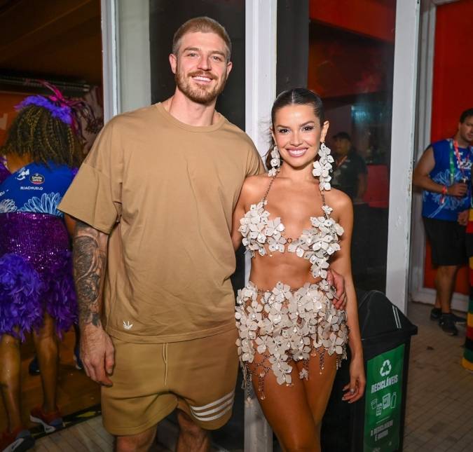 Juliette mostra as habilidades andando de moto avaliada em 139 mil reais, e namorado reage: <i>Posso andar na sua garupa?</i>